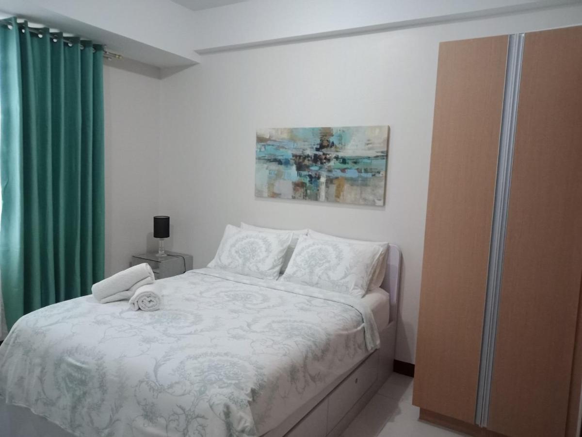 Chillax Studio 101 Newport Boulevard Manila Exterior foto